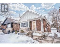 18 ROBLIN AVENUE, Toronto, Ontario