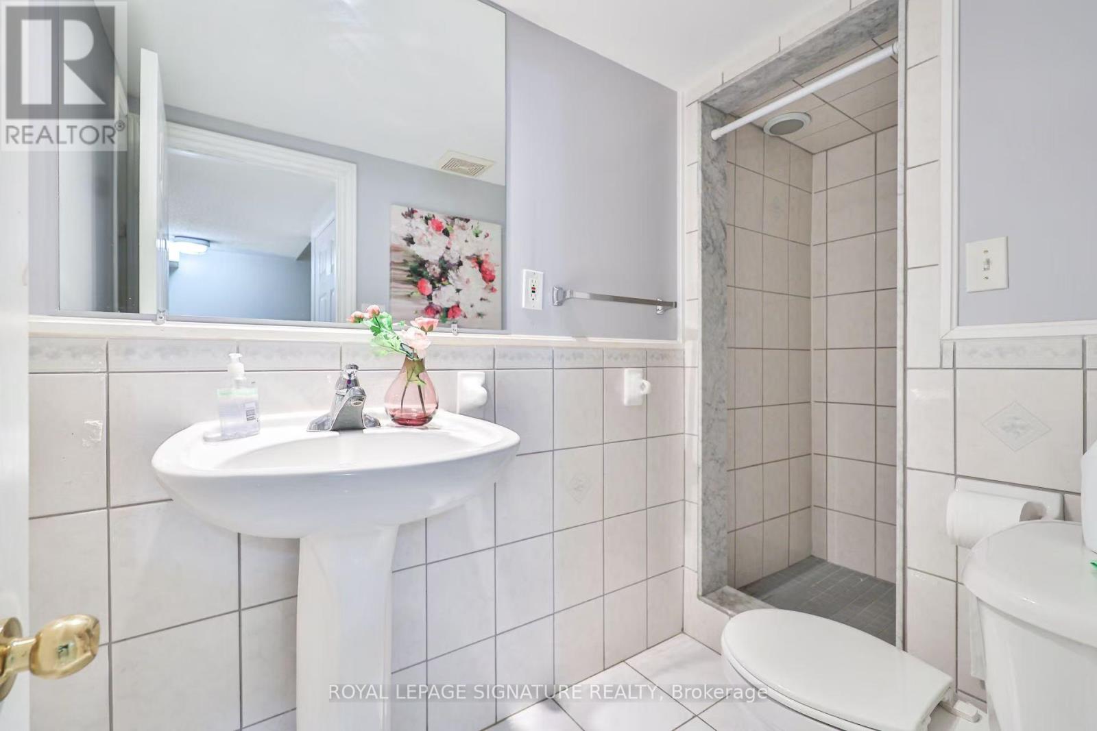 Lower - 37 Bluebell Drive, Markham, Ontario  L3S 3P8 - Photo 6 - N12682098