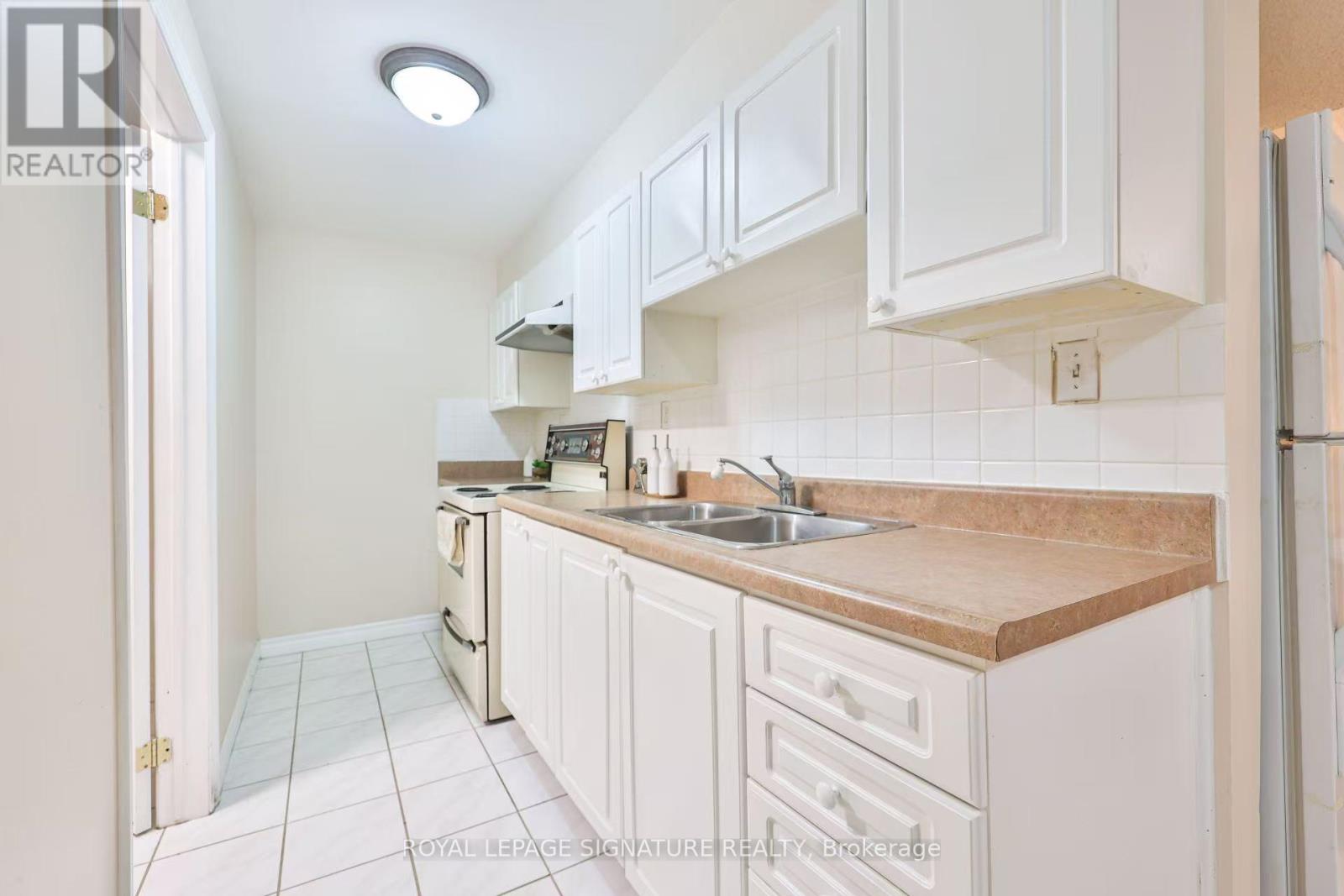 Lower - 37 Bluebell Drive, Markham, Ontario  L3S 3P8 - Photo 8 - N12682098