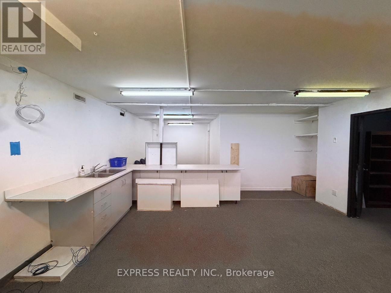 Bsmt W - 8300 Yonge Street, Vaughan, Ontario  L4J 7R3 - Photo 7 - N12682118