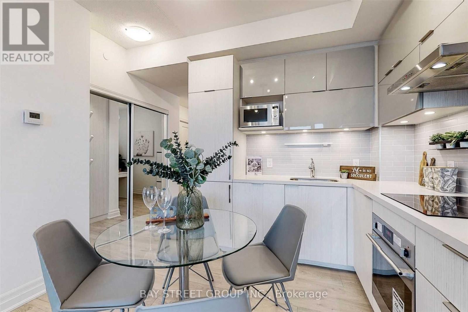 910a - 10 Rouge Valley Drive W, Markham, Ontario  L6G 0G9 - Photo 10 - N12682230