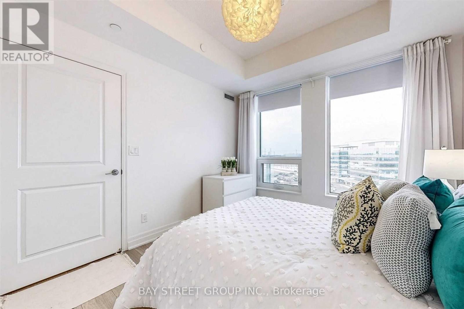 910a - 10 Rouge Valley Drive W, Markham, Ontario  L6G 0G9 - Photo 17 - N12682230