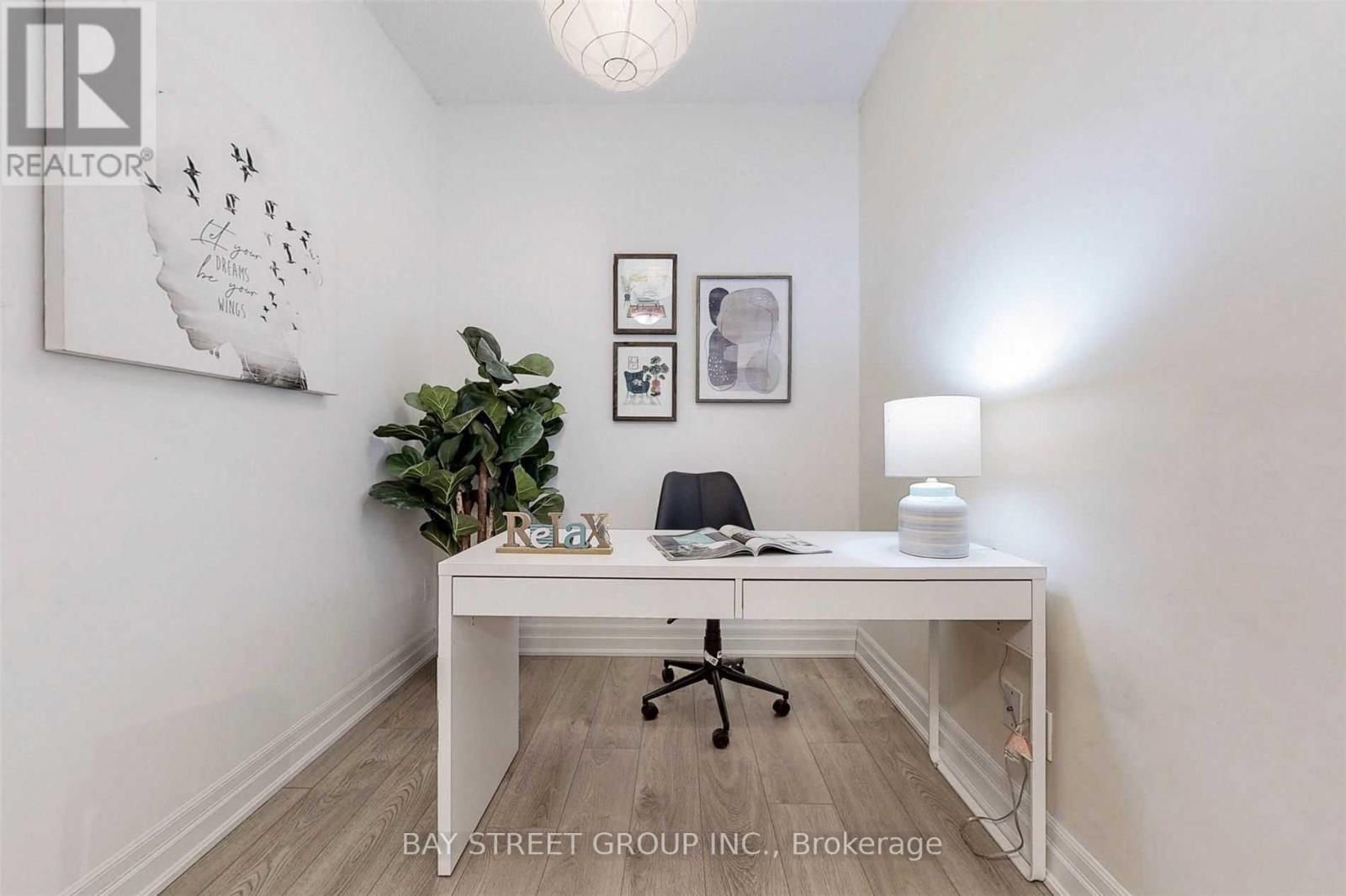 910a - 10 Rouge Valley Drive W, Markham, Ontario  L6G 0G9 - Photo 19 - N12682230