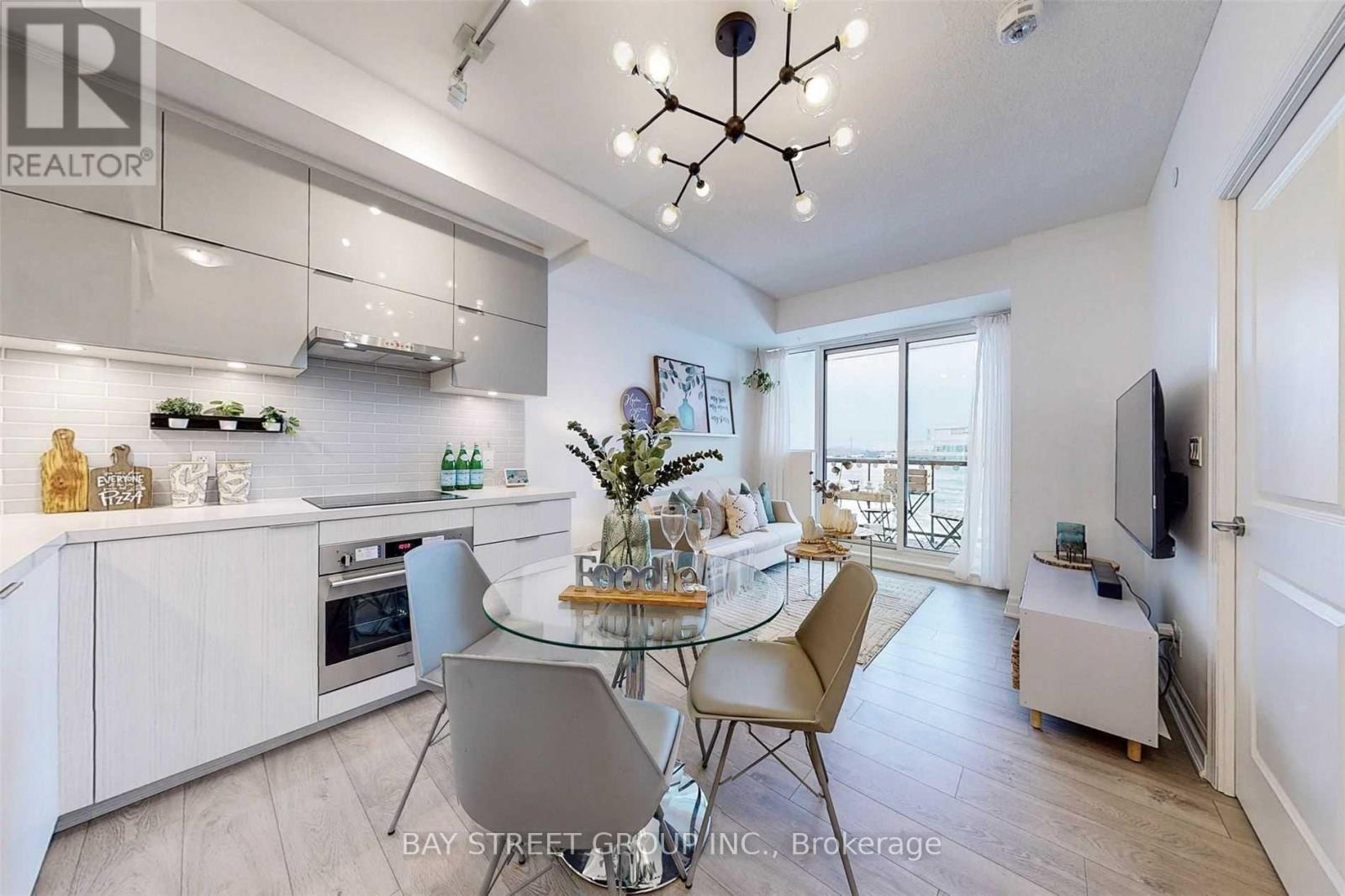 910a - 10 Rouge Valley Drive W, Markham, Ontario  L6G 0G9 - Photo 8 - N12682230