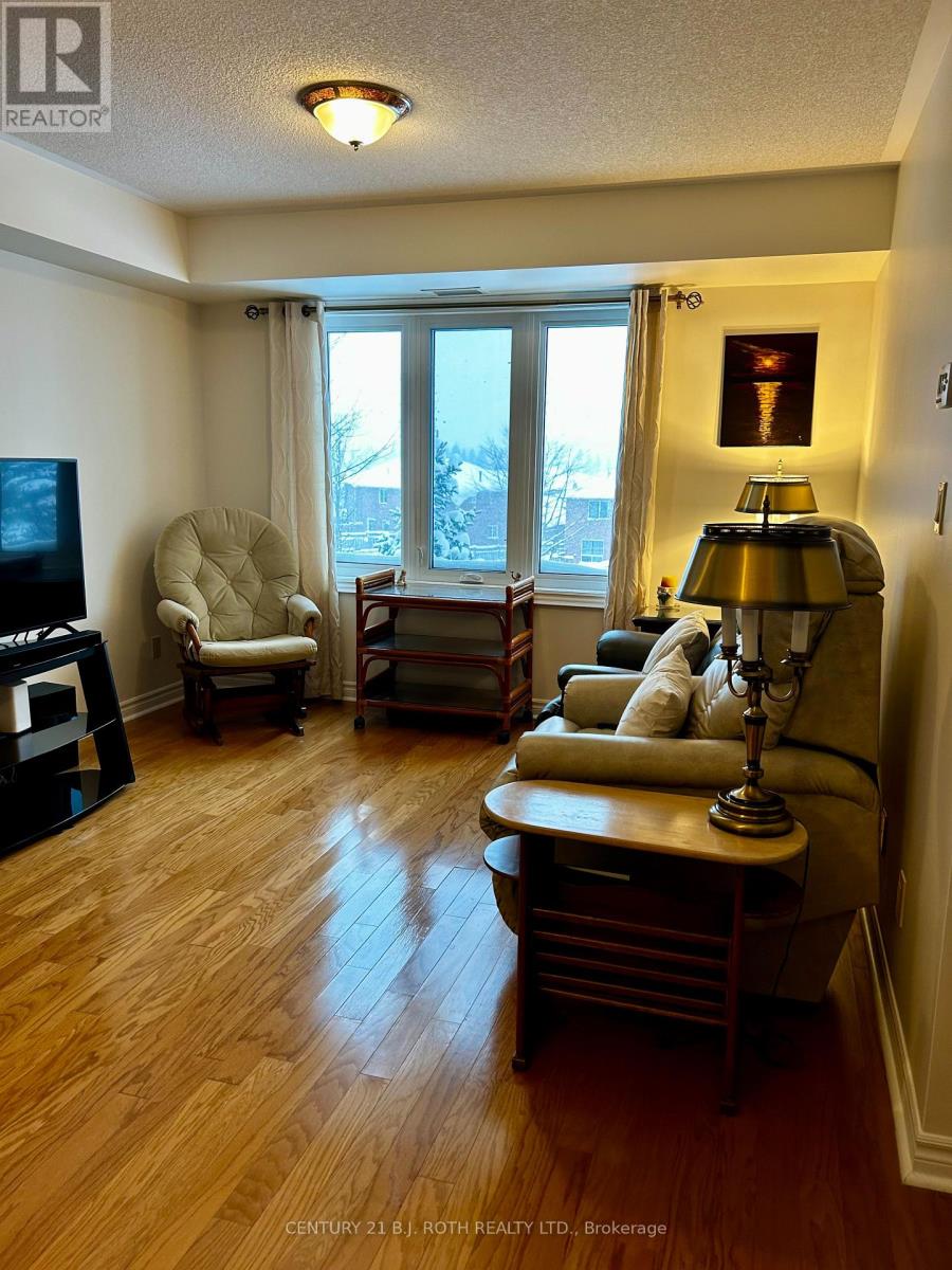 203 - 500 Mapleview Drive W, Barrie, Ontario  L4N 6C3 - Photo 11 - S12682060