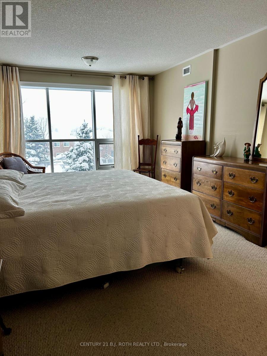 203 - 500 Mapleview Drive W, Barrie, Ontario  L4N 6C3 - Photo 16 - S12682060