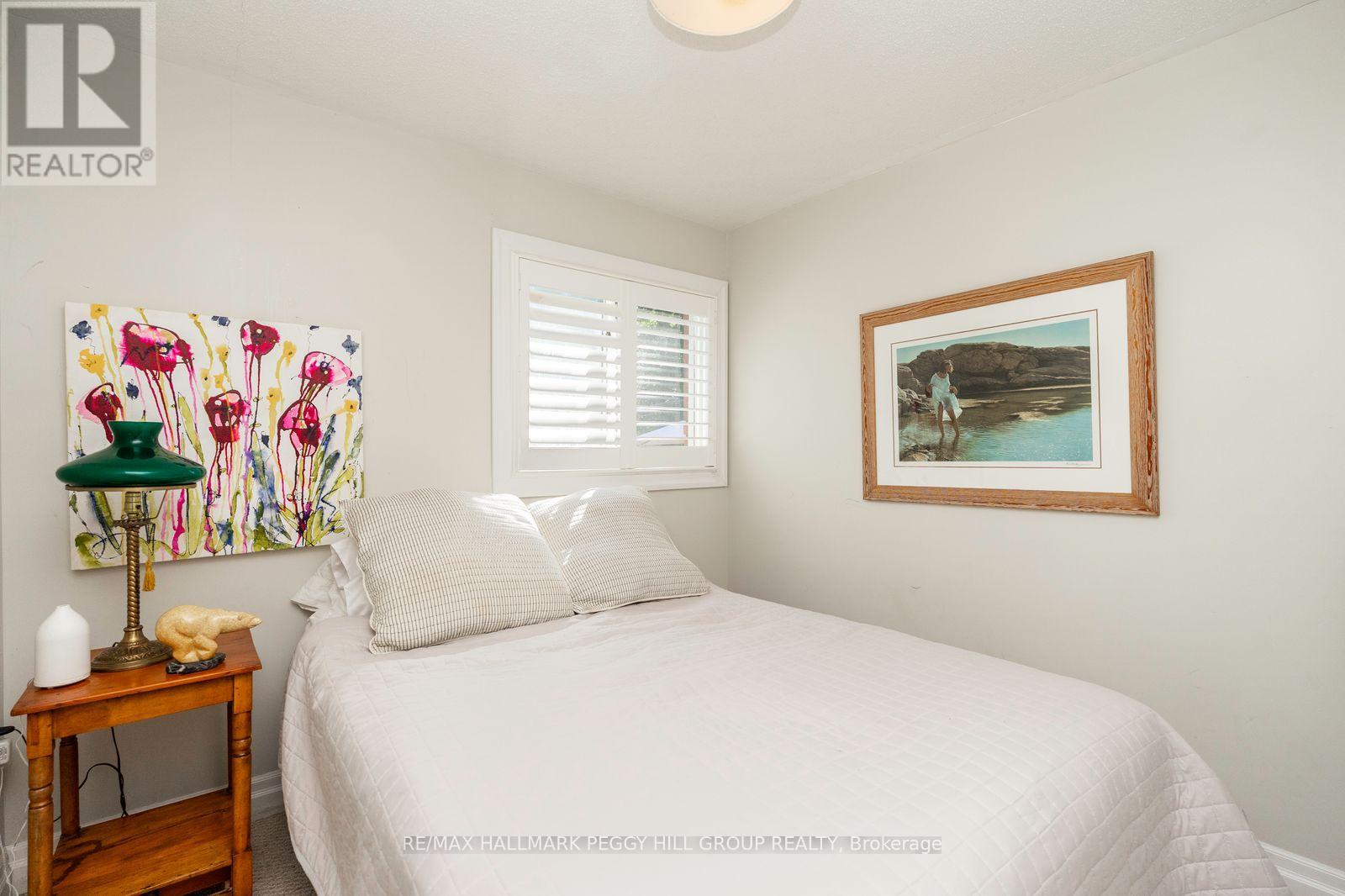 1 Lilac Lane, Springwater, Ontario  L9X 0N4 - Photo 11 - S12682266