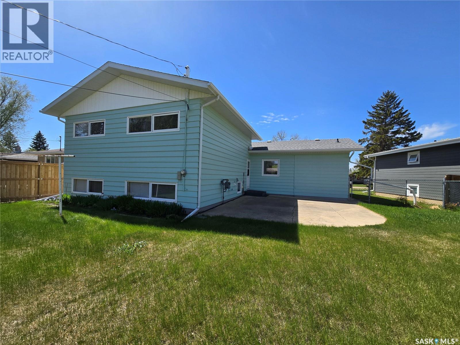 427 15th Avenue Ne, Swift Current, Saskatchewan  S9H 2X5 - Photo 19 - SK026562