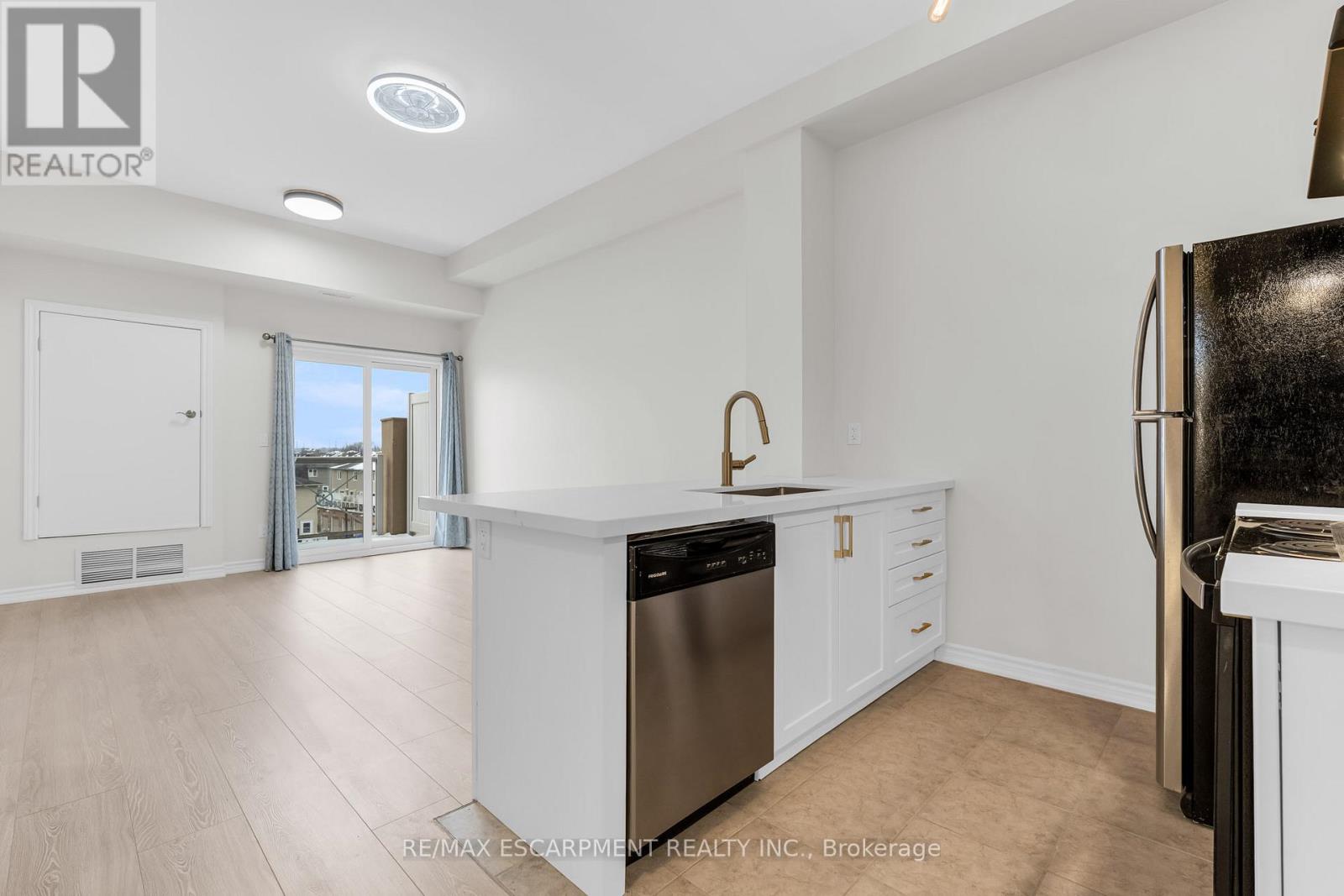 411 - 1370 Costigan Road, Milton, Ontario  L9T 0Y8 - Photo 6 - W12682040