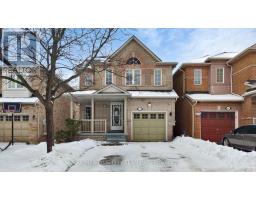 4 SLESSOR LANE, Brampton, Ontario