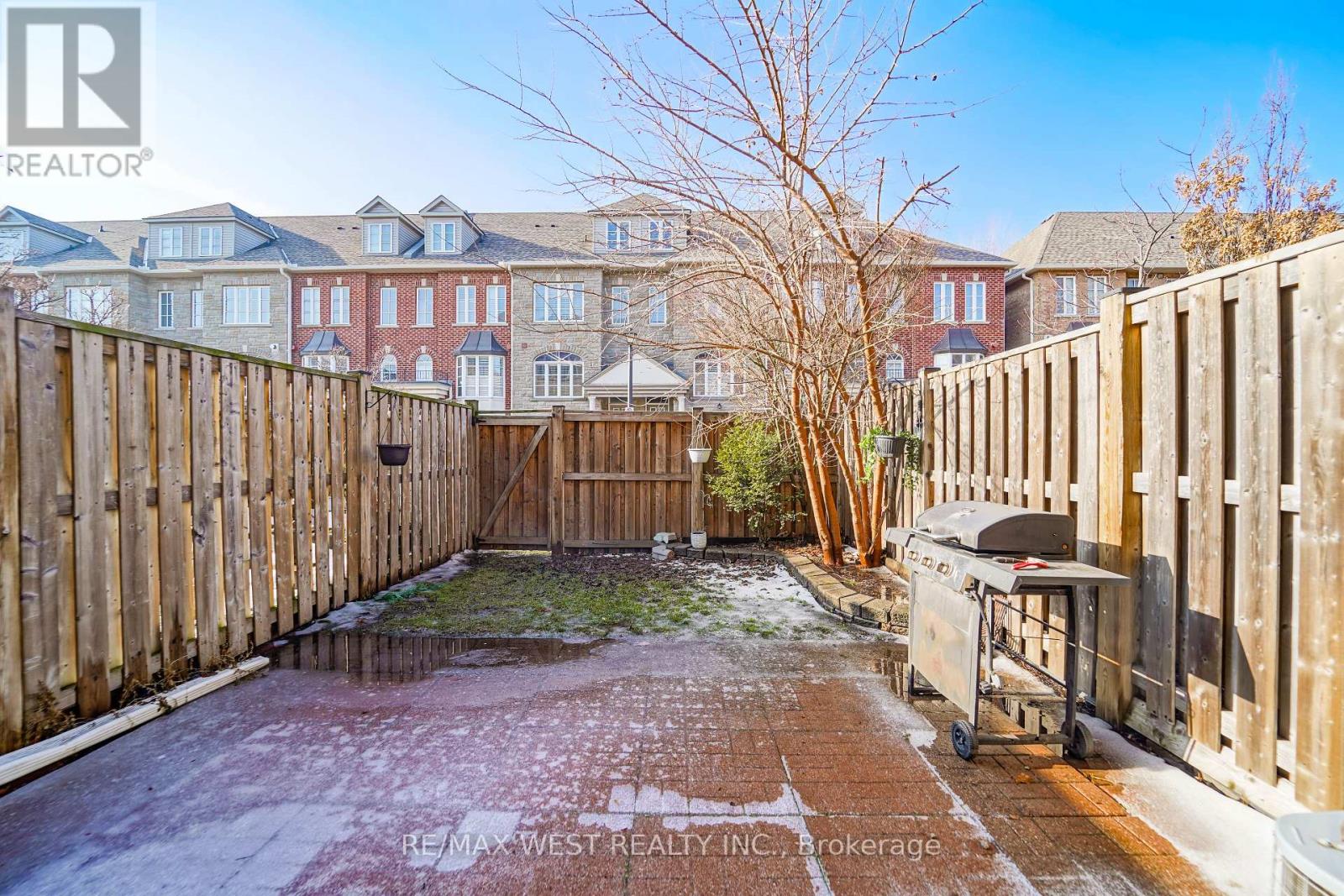 36 - 8 James Stock Path, Toronto, Ontario  M8Z 6C6 - Photo 6 - W12682100