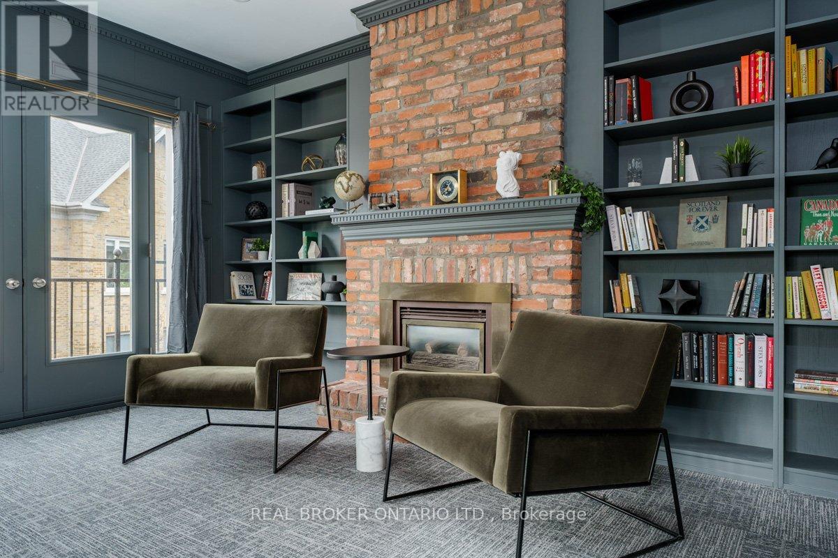 300 - 420 North Service Road E, Oakville, Ontario  L6H 5R2 - Photo 1 - W12682122