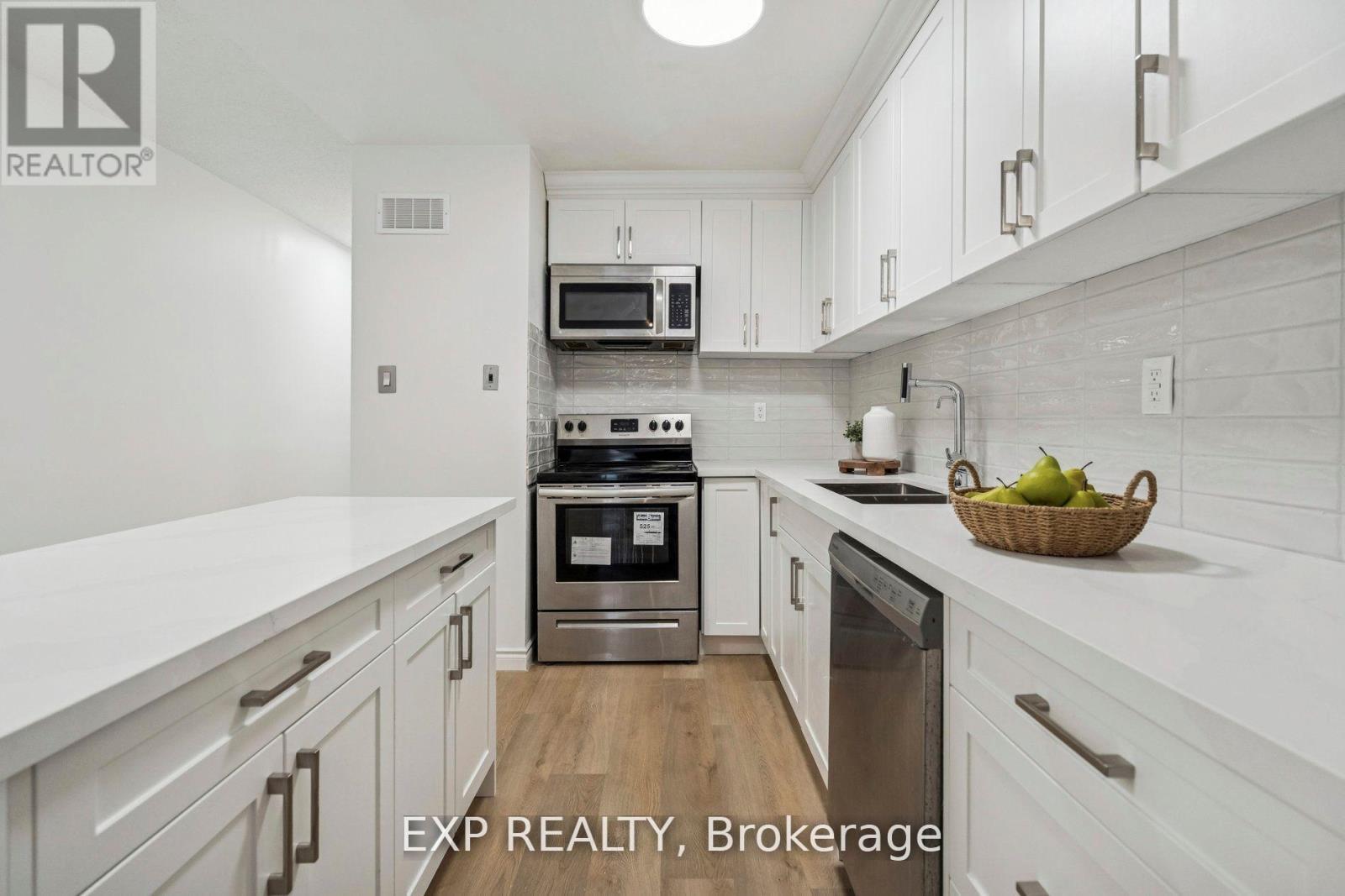 29 - 2205 South Millway, Mississauga, Ontario  L5L 3T2 - Photo 5 - W12682130