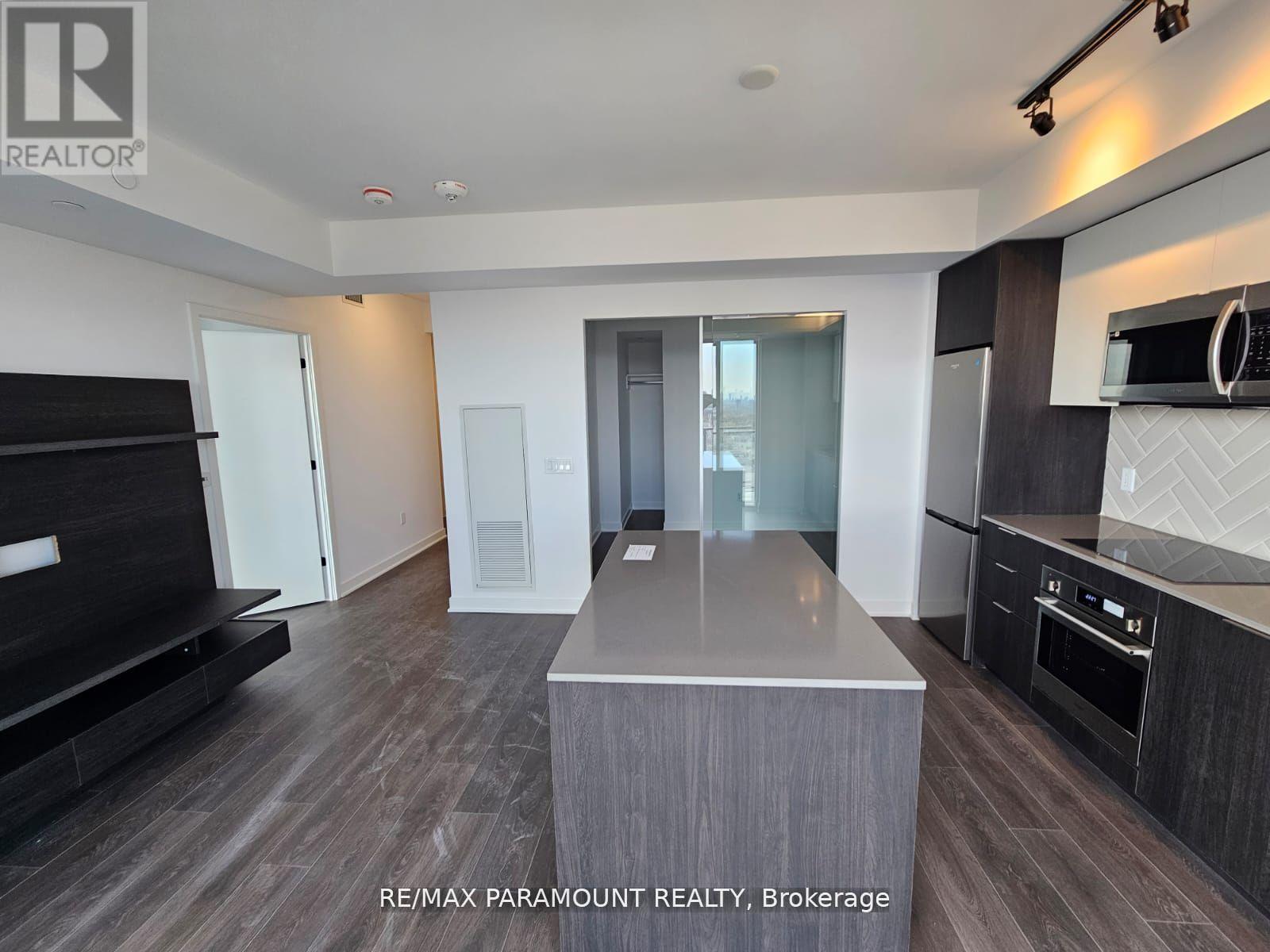 2807 - 36 Zorra Street, Toronto, Ontario  M9Z 4Z7 - Photo 8 - W12682142