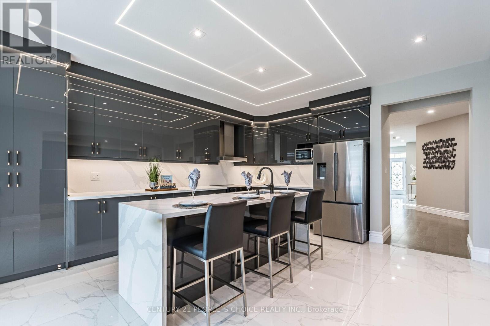 78 Abercrombie Crescent E, Brampton, Ontario  L7A 4N3 - Photo 10 - W12682150