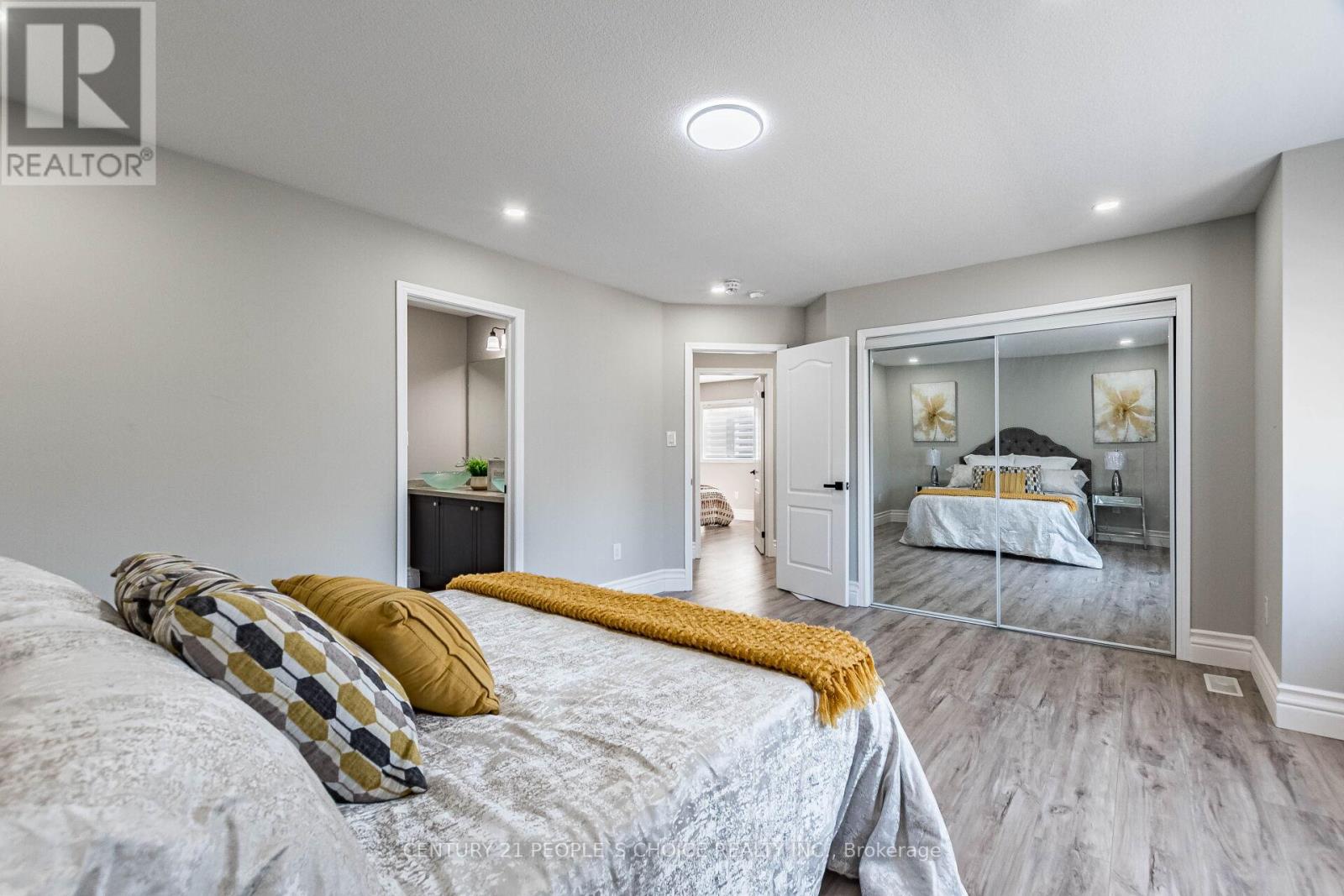 78 Abercrombie Crescent E, Brampton, Ontario  L7A 4N3 - Photo 30 - W12682150