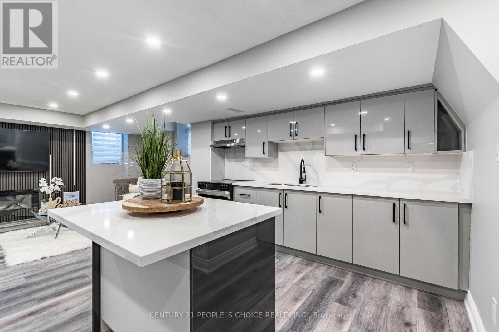 78 Abercrombie Crescent E, Brampton, Ontario  L7A 4N3 - Photo 39 - W12682150