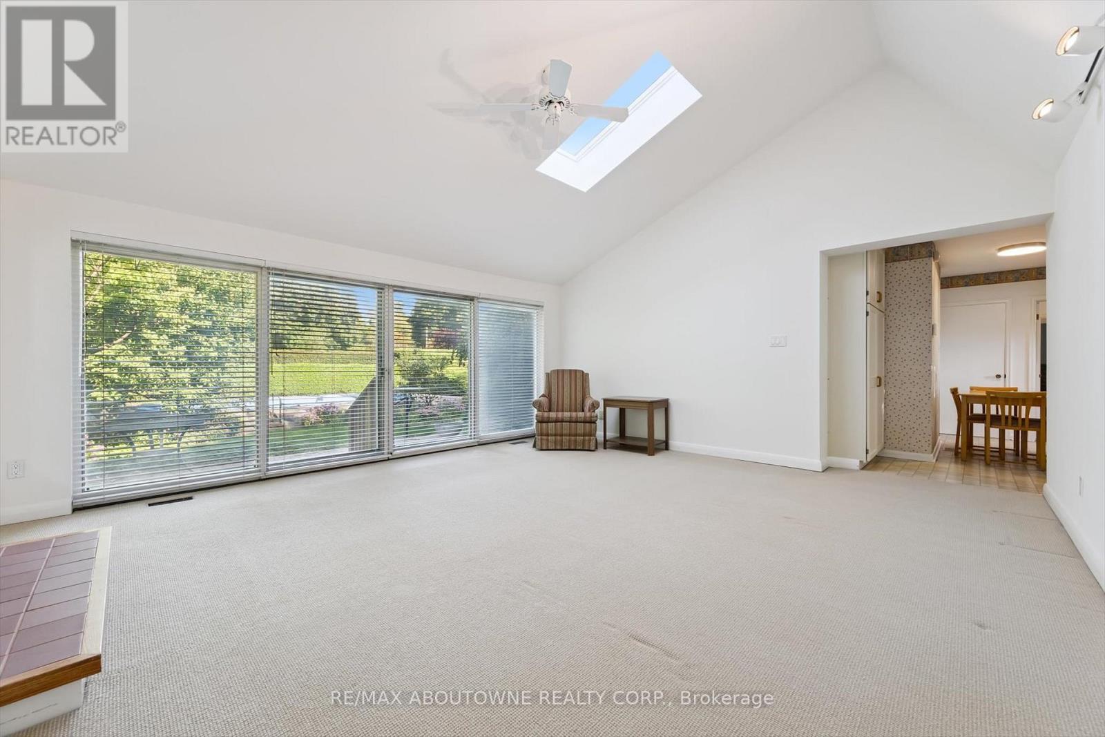 1095 Linbrook Road, Oakville, Ontario  L6J 2L2 - Photo 13 - W12682198