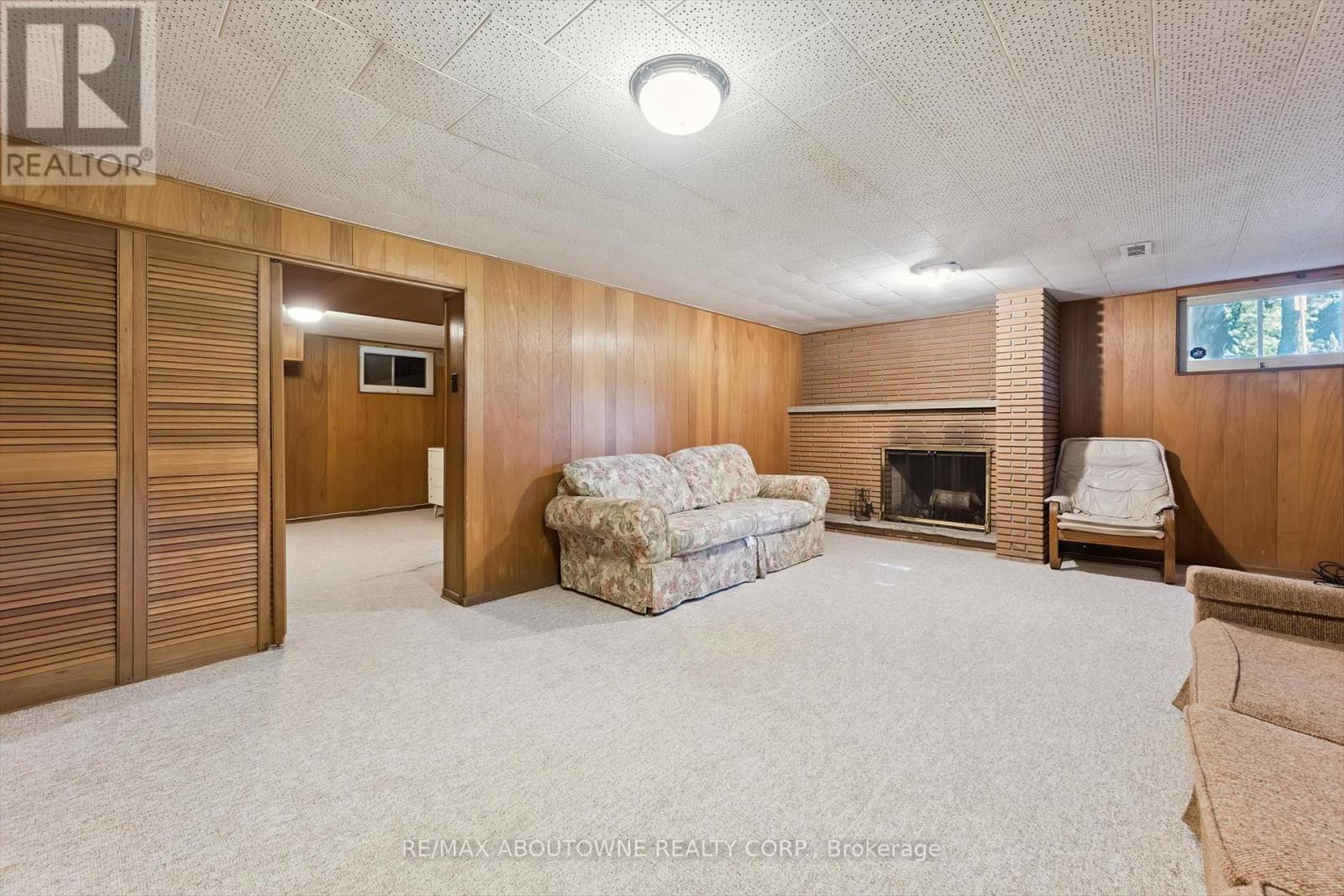 1095 Linbrook Road, Oakville, Ontario  L6J 2L2 - Photo 27 - W12682198