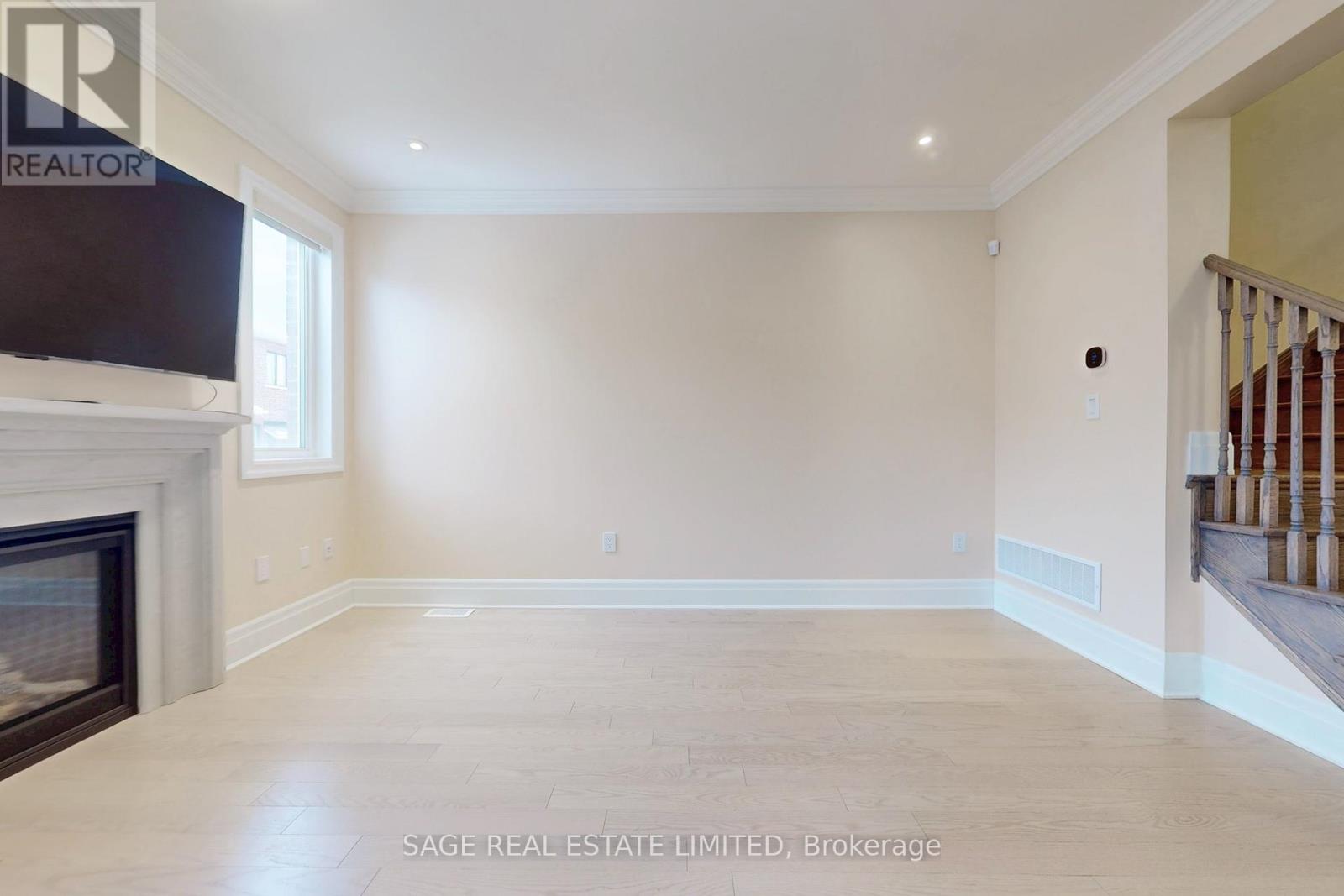 1826 Thames Circle, Milton, Ontario  L9E 2A4 - Photo 7 - W12682228