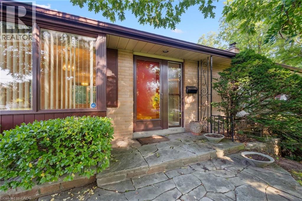 1095 Linbrook Road, Oakville, Ontario  L6J 2L2 - Photo 2 - 40797249