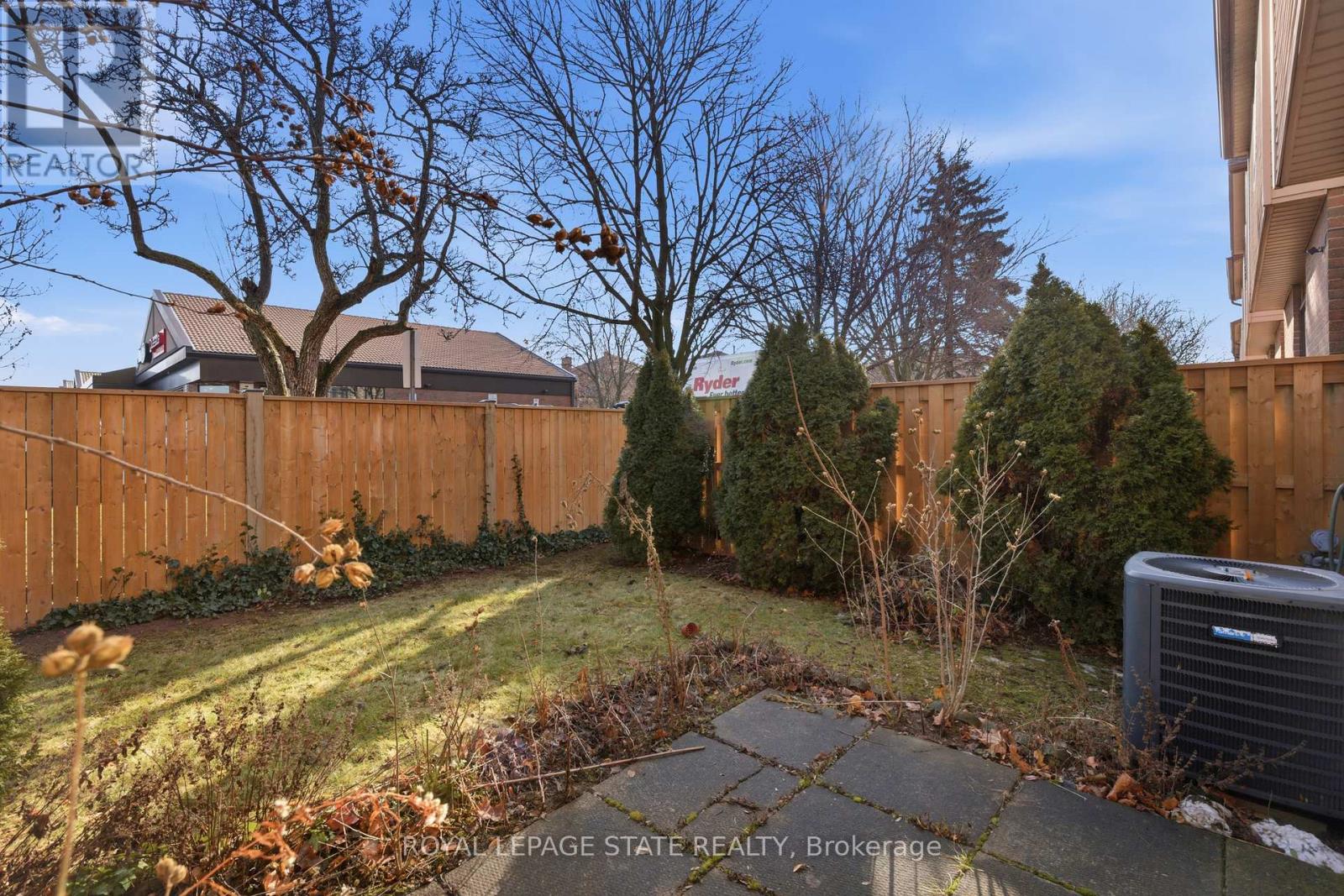 4 - 618 Barton Street, Hamilton, Ontario  L8E 4X3 - Photo 36 - X12682128