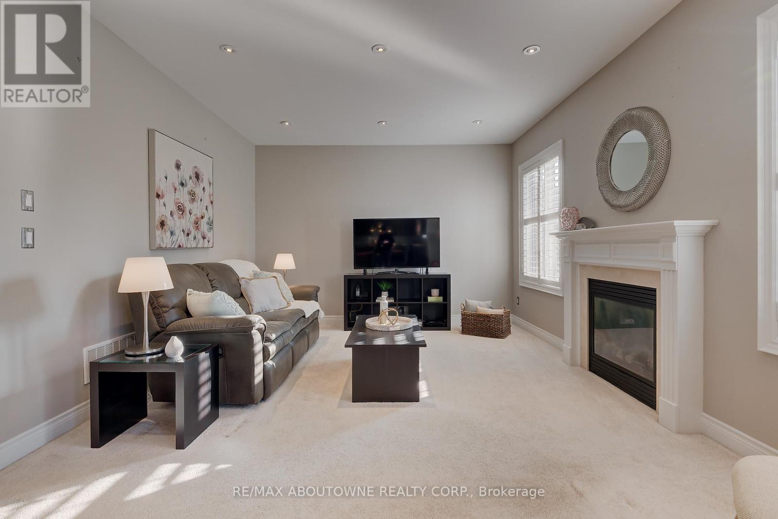 174 Mcknight Avenue, Hamilton, Ontario  L8B 0R4 - Photo 12 - X12682138