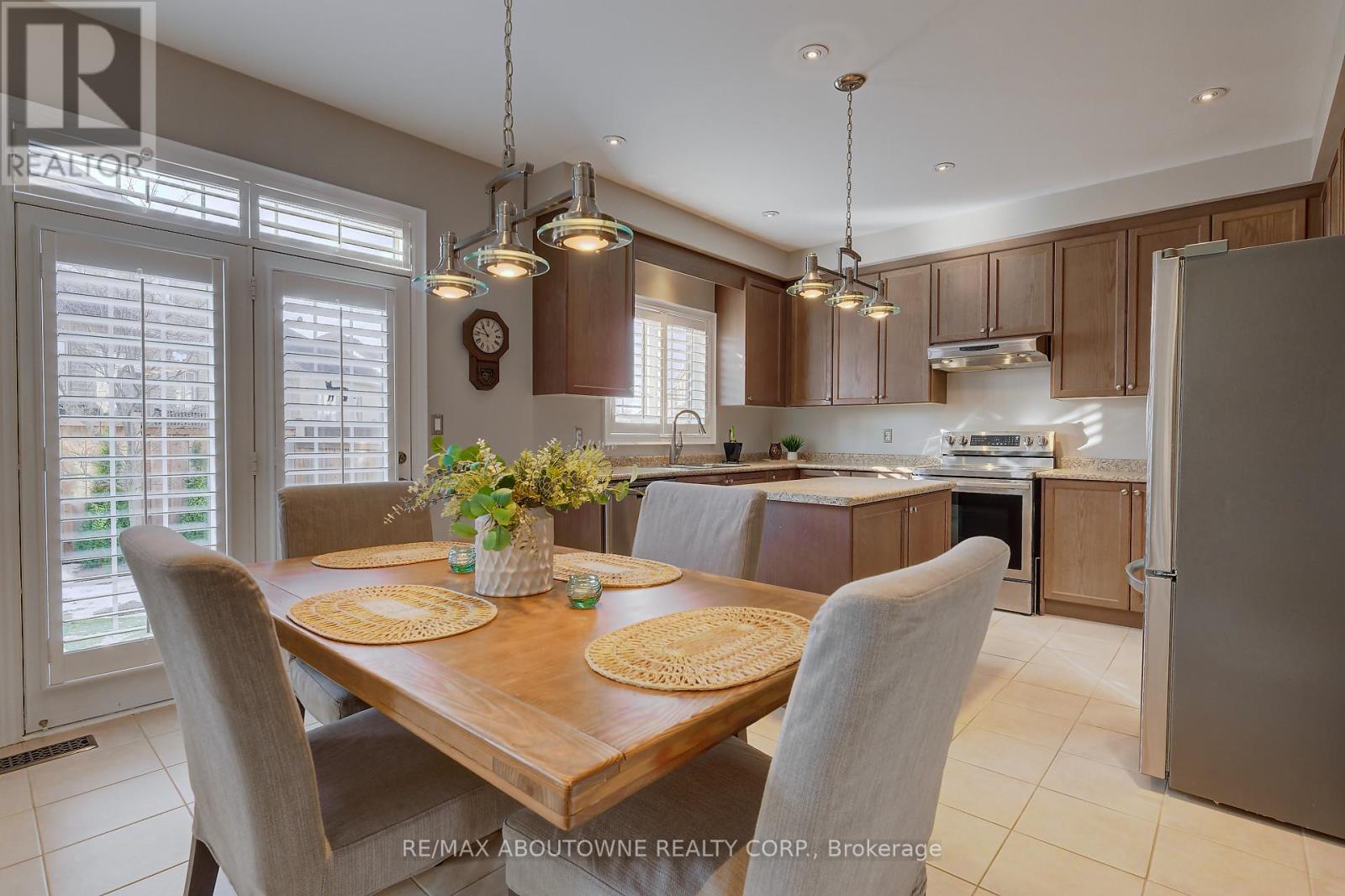 174 Mcknight Avenue, Hamilton, Ontario  L8B 0R4 - Photo 16 - X12682138