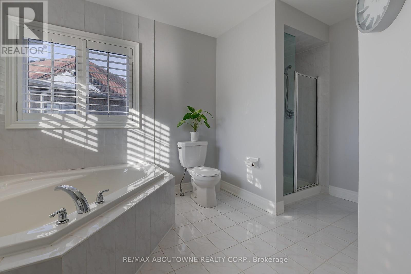 174 Mcknight Avenue, Hamilton, Ontario  L8B 0R4 - Photo 28 - X12682138