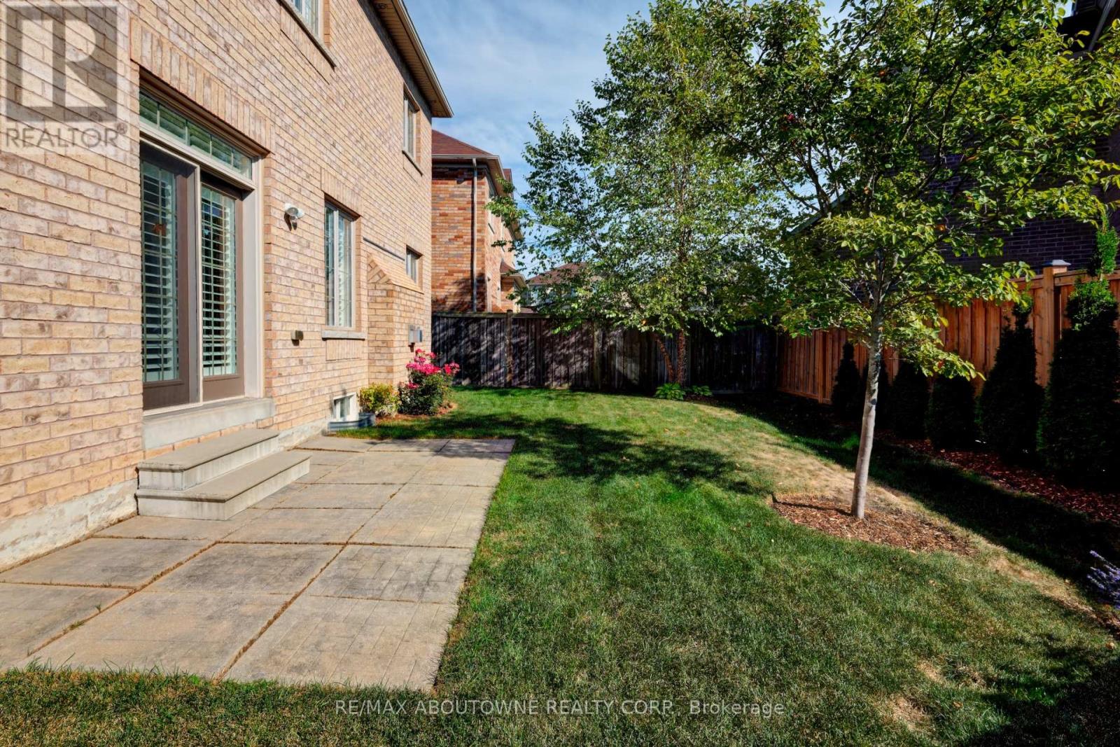 174 Mcknight Avenue, Hamilton, Ontario  L8B 0R4 - Photo 44 - X12682138