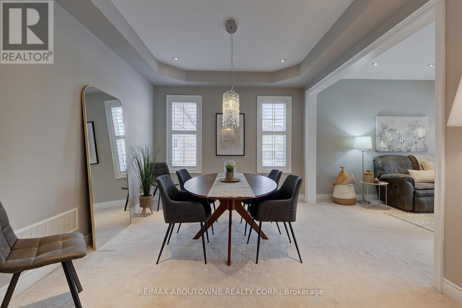 174 Mcknight Avenue, Hamilton, Ontario  L8B 0R4 - Photo 8 - X12682138