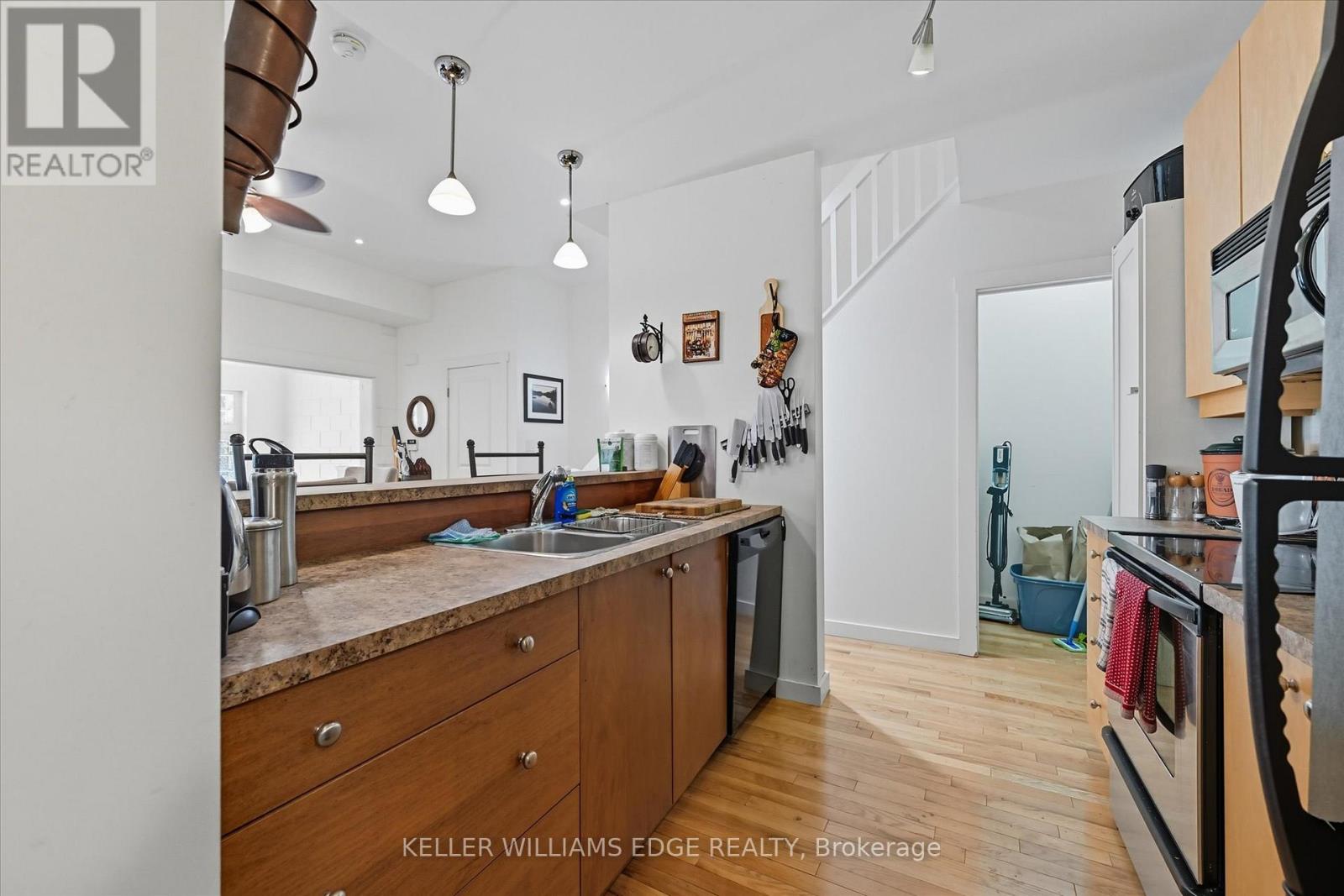 1 - 49 Ontario Street, Grimsby, Ontario  L3M 3H2 - Photo 17 - X12682148