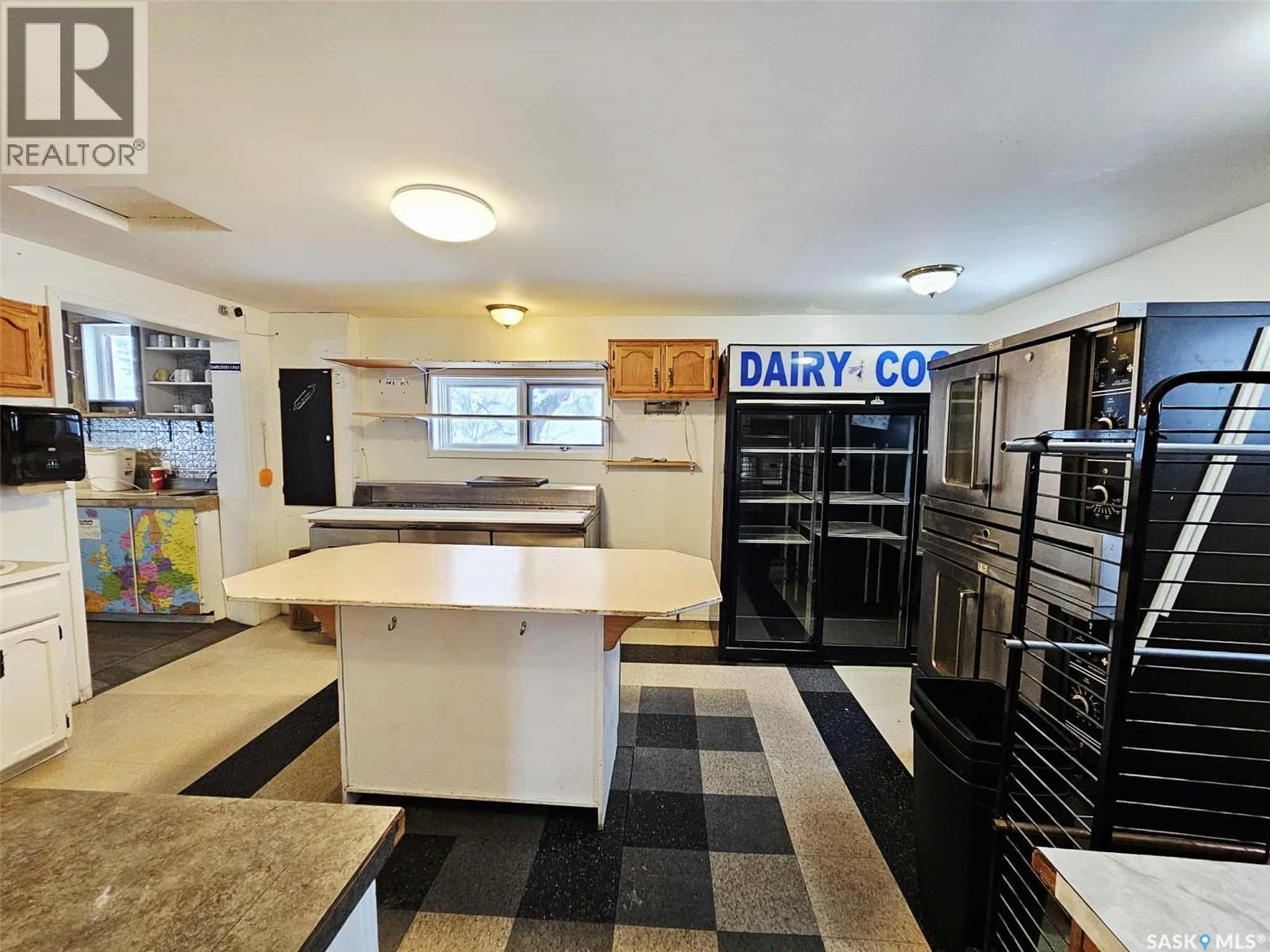 702 Main Street, Broadview, Saskatchewan  S0G 0K0 - Photo 11 - SK995461