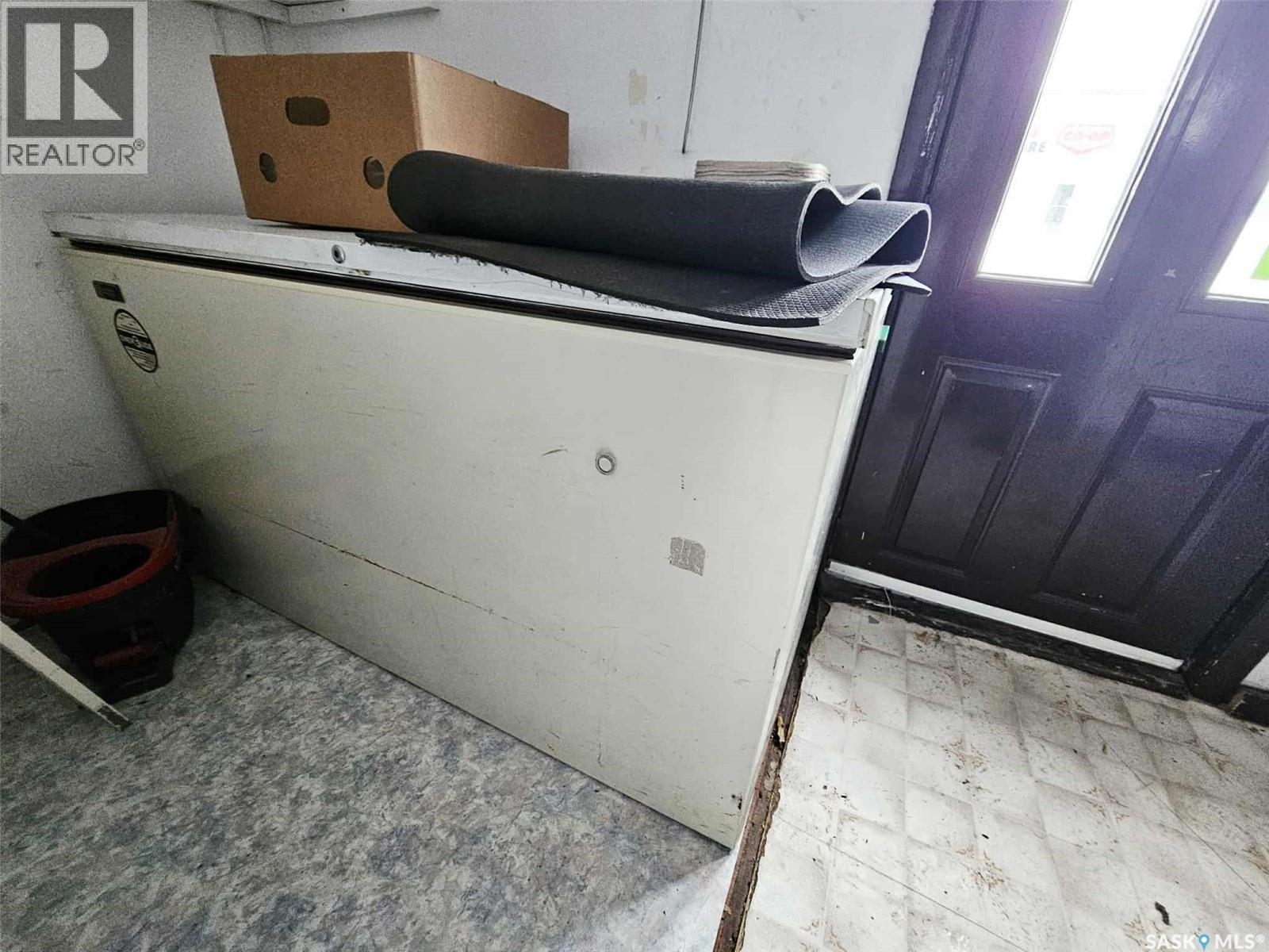 702 Main Street, Broadview, Saskatchewan  S0G 0K0 - Photo 18 - SK995461