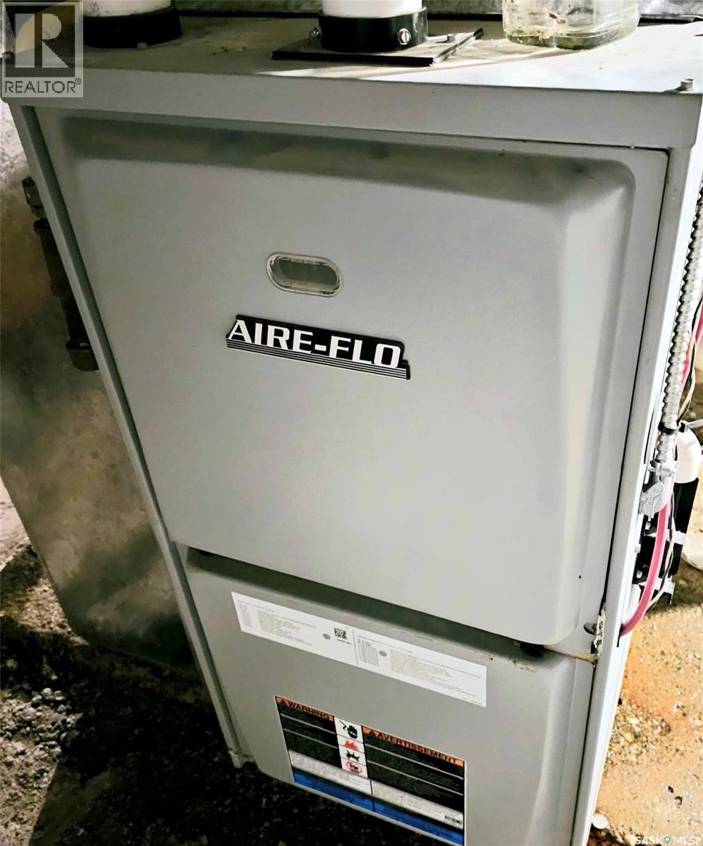 702 Main Street, Broadview, Saskatchewan  S0G 0K0 - Photo 28 - SK995461