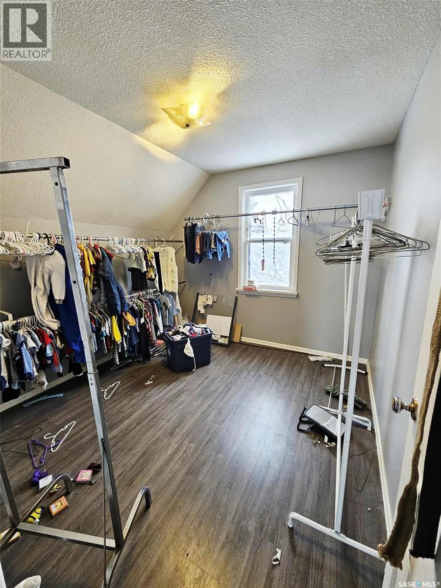 702 Main Street, Broadview, Saskatchewan  S0G 0K0 - Photo 24 - SK995461