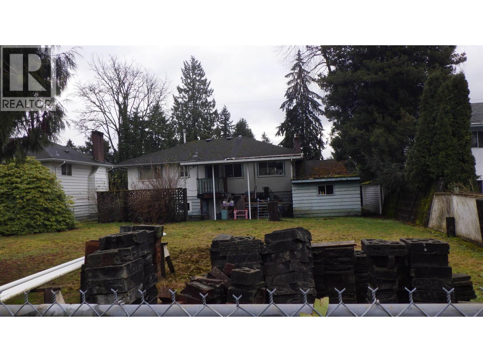 3349 Jervis Street, Port Coquitlam, British Columbia  V3B 4P4 - Photo 2 - R3077035