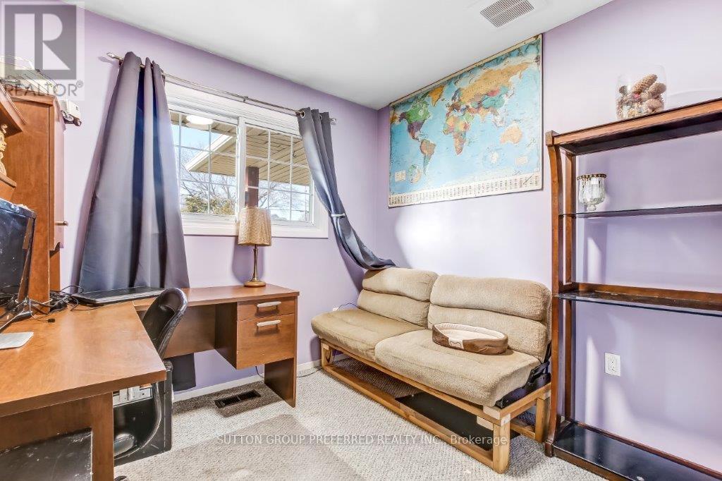 108 Coulter Avenue, Central Elgin, Ontario  N5R 5A7 - Photo 11 - X12681968