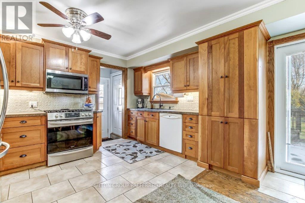 108 Coulter Avenue, Central Elgin, Ontario  N5R 5A7 - Photo 8 - X12681968