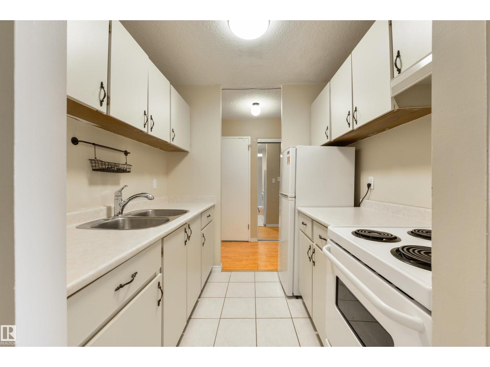 #601 13910 Stony Plain Rd Nw, Edmonton, Alberta T5N 3R2 - Photo 16 - E4468122