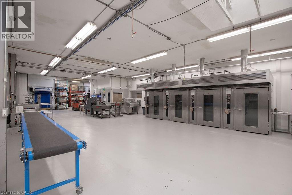 190 Hempstead Drive, Hamilton, Ontario  L8W 2E3 - Photo 3 - 40796517