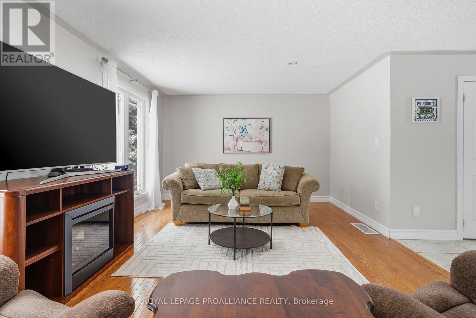 296 Willett Road, Belleville, Ontario  K0K 3E0 - Photo 12 - X12682274