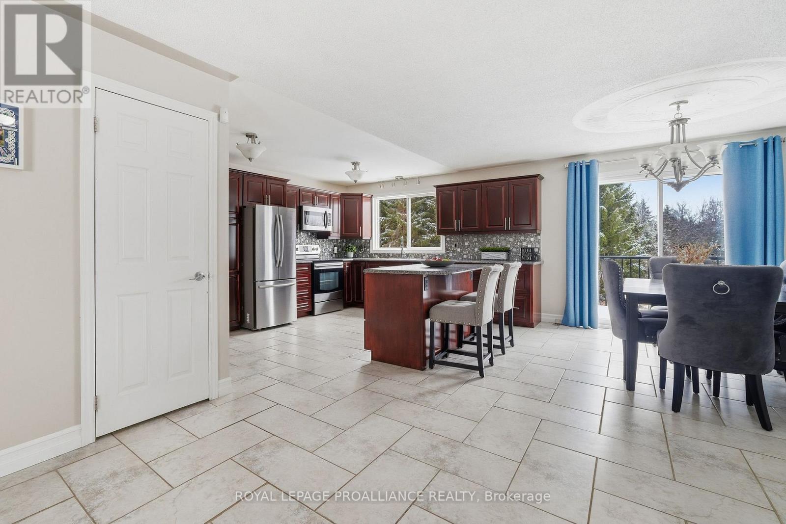 296 Willett Road, Belleville, Ontario  K0K 3E0 - Photo 14 - X12682274