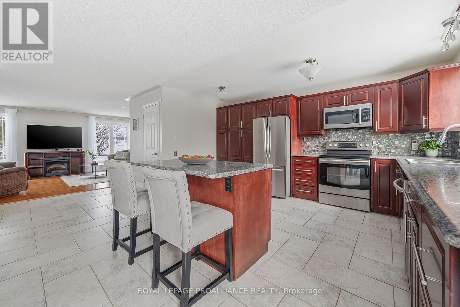 296 Willett Road, Belleville, Ontario  K0K 3E0 - Photo 21 - X12682274