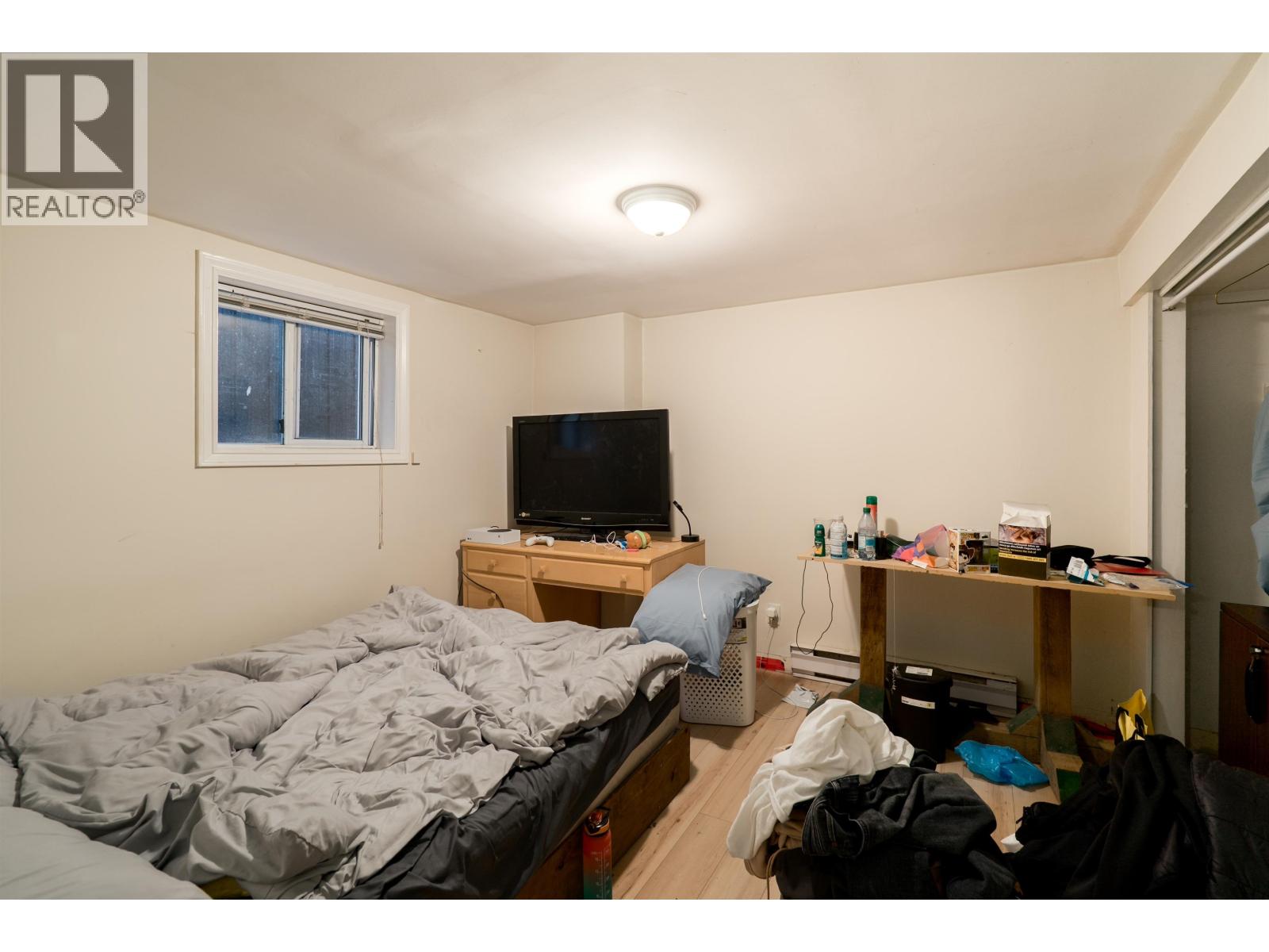 2715 W 16th Avenue, Vancouver, British Columbia  V6K 3C3 - Photo 23 - R3074007