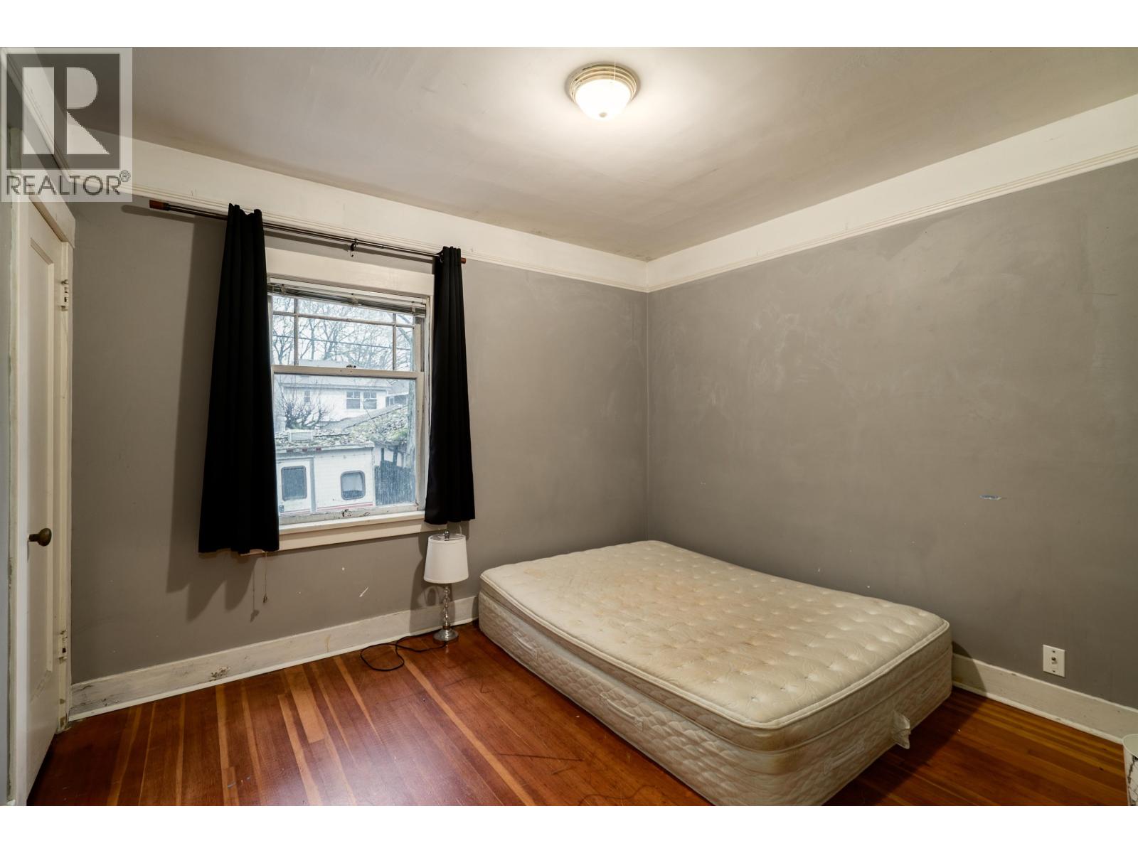 2715 W 16th Avenue, Vancouver, British Columbia  V6K 3C3 - Photo 11 - R3074007