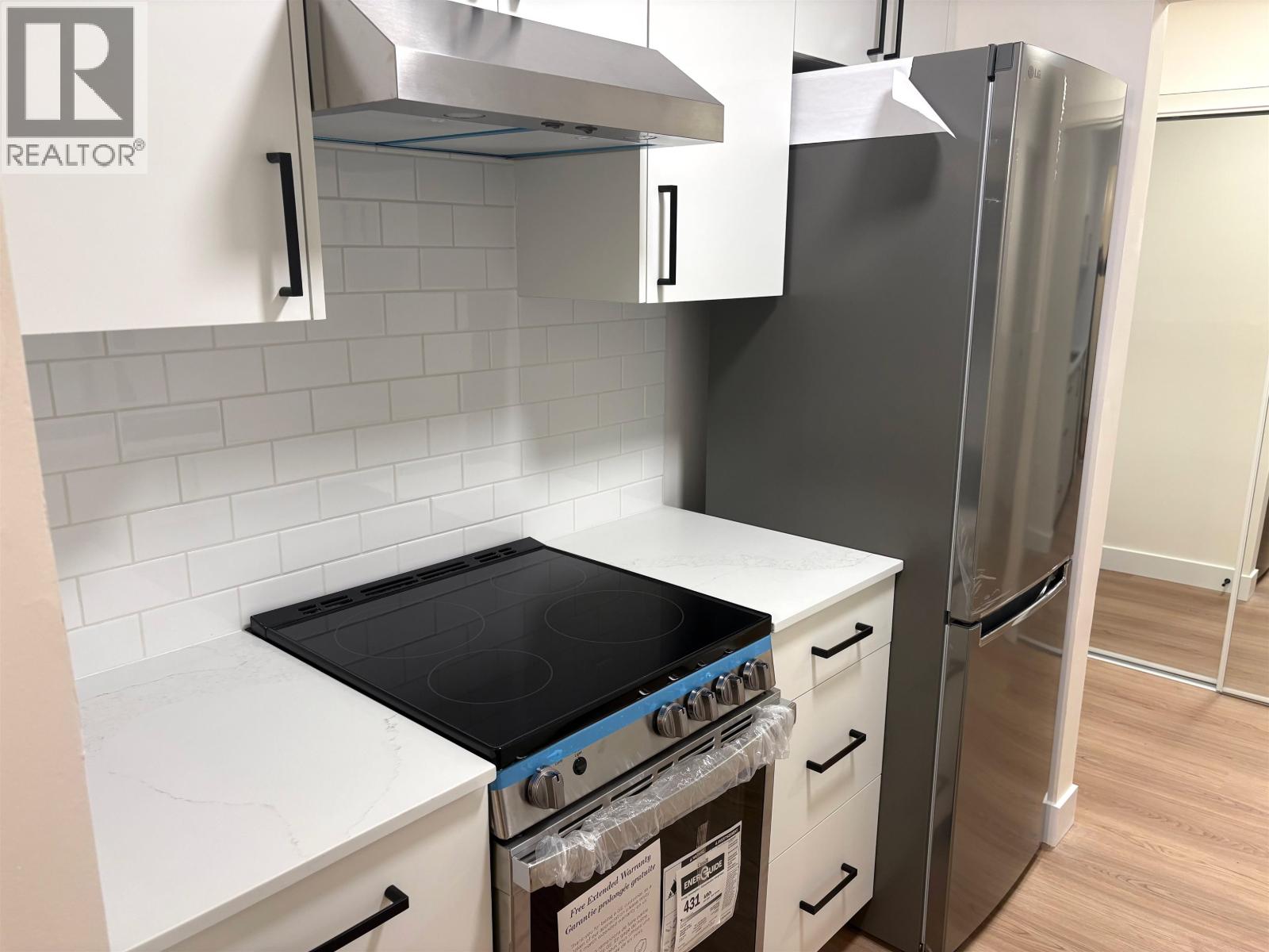 102 200 Westhill Place, Port Moody, British Columbia  V3H 1V2 - Photo 3 - R3077860