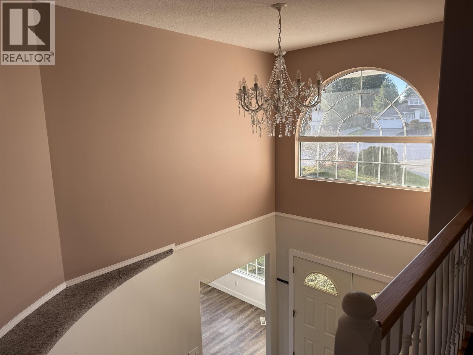 522 Eaglecrest Drive, Gibsons, British Columbia V0N 1V8 - Photo 10 - R3077857