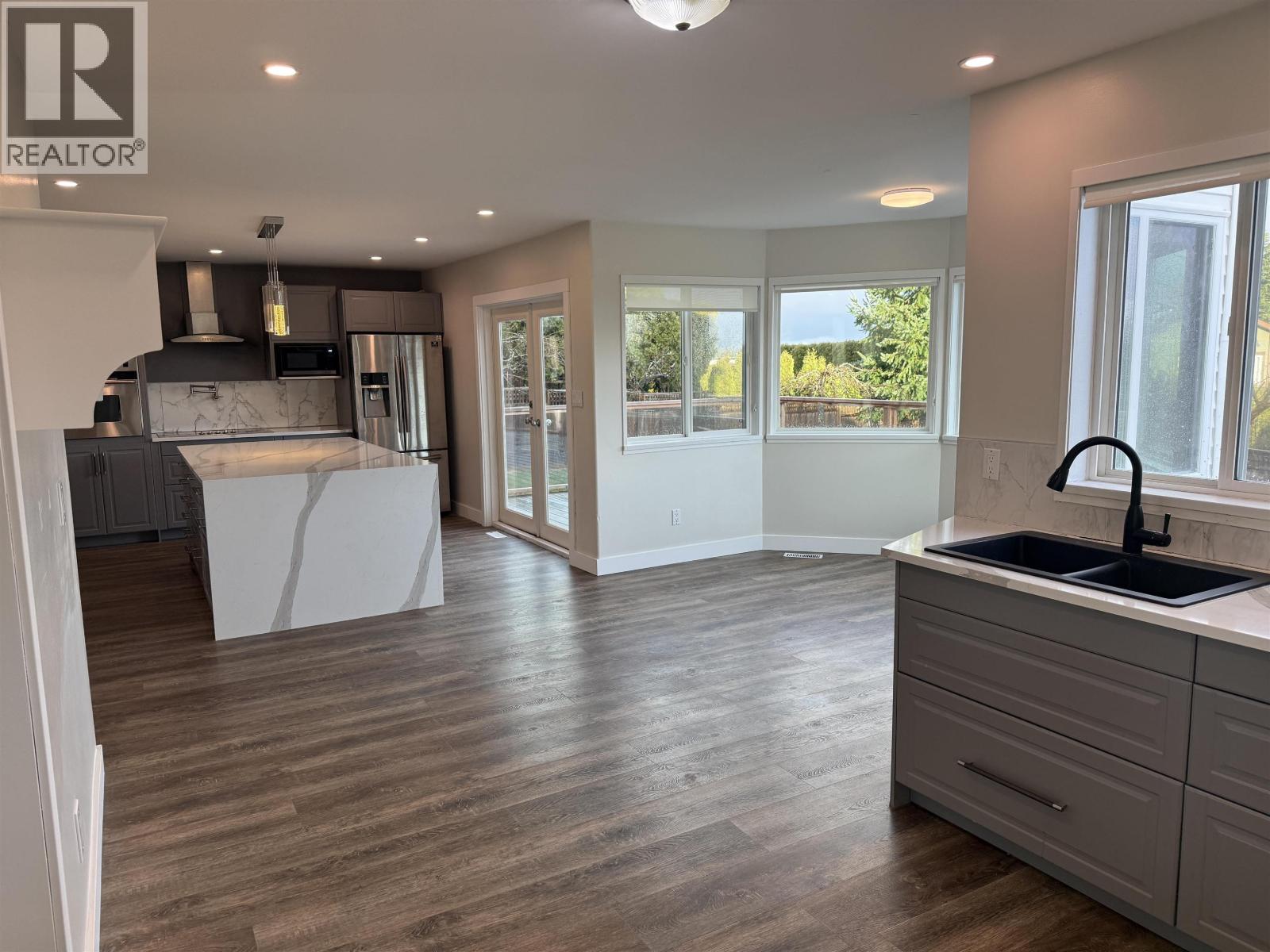 522 Eaglecrest Drive, Gibsons, British Columbia V0N 1V8 - Photo 7 - R3077857