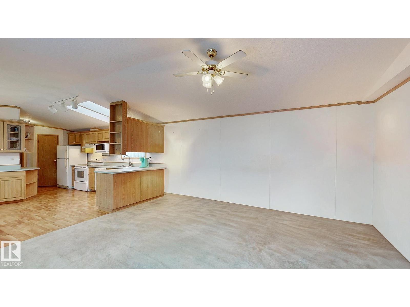 2925 Lakewood Dr Nw, Edmonton, Alberta  T5S 1T7 - Photo 2 - E4468935